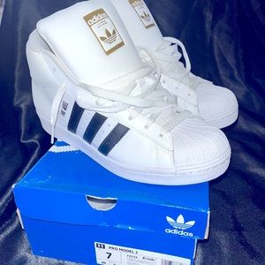 Adidas Pro Model